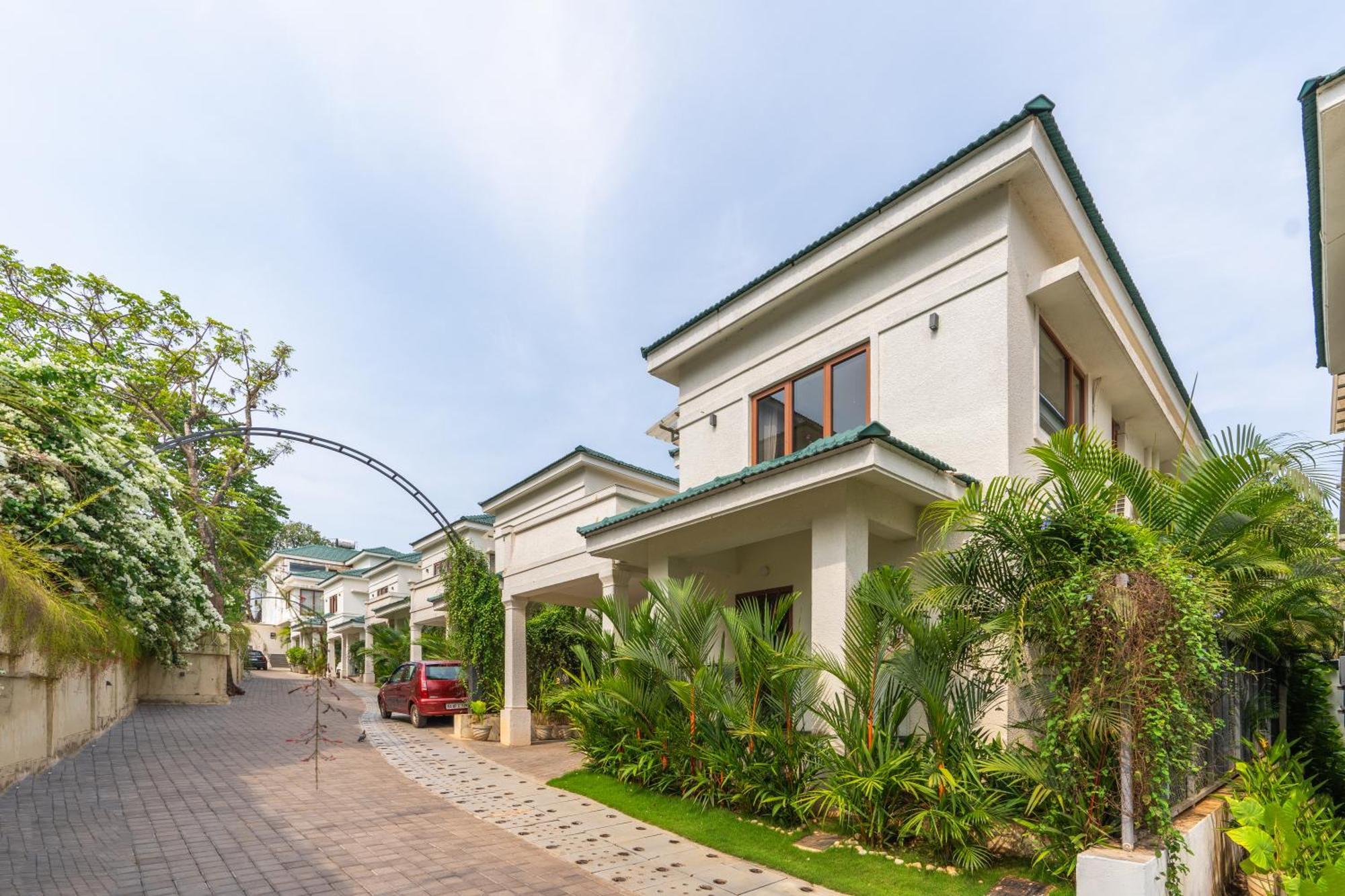 Elivaas 3 Bhk Pvt Pool & Bar - Villa Valerie Oxel Екстер'єр фото